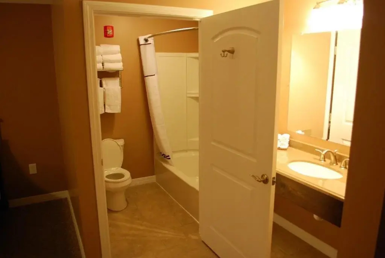 Abbot Trailside Lodging