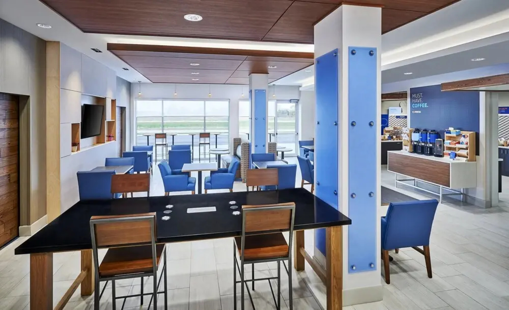 Holiday Inn Express & Suites Windsor East – Lakeshore, by IHG