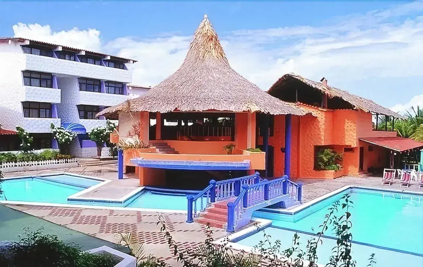 Beach House Puerta Del Sol Playa el Agua by Faranda