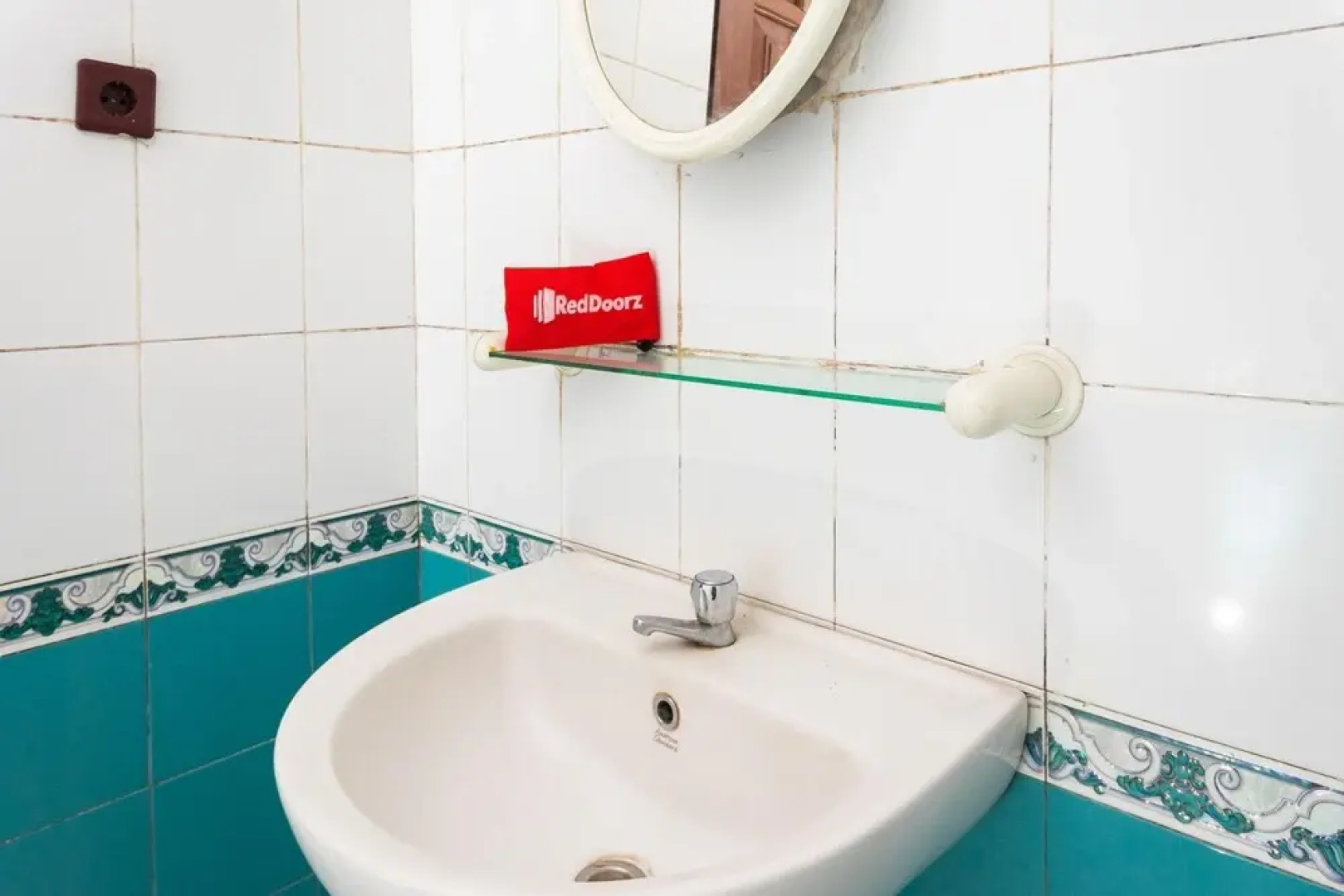 Hotel Damanaka by RedDoorz