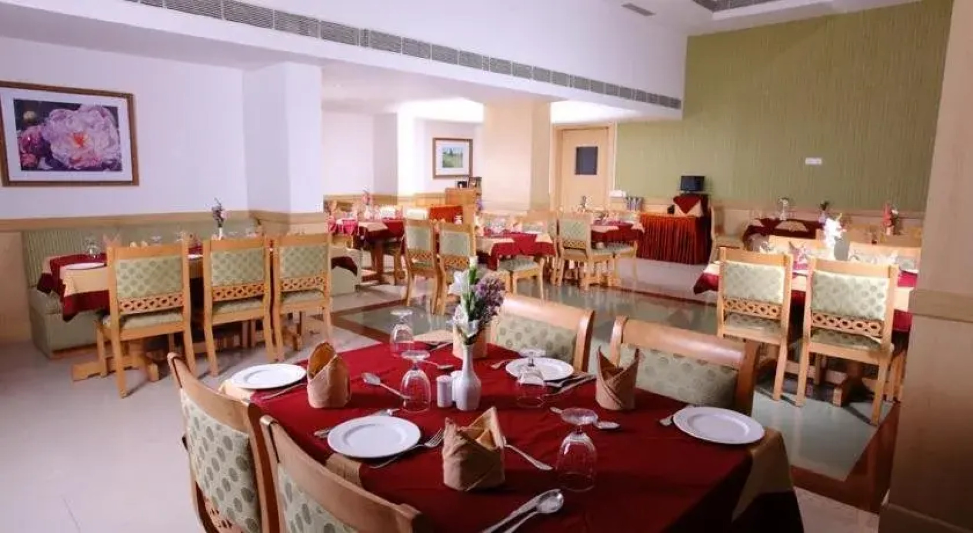 Hotel Pooram International