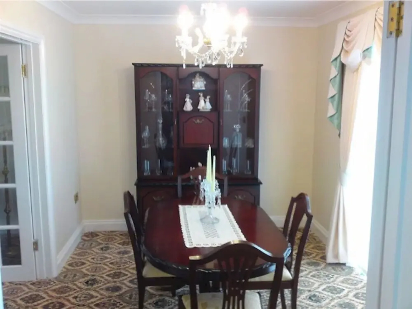 Efail Newydd Cross Inn