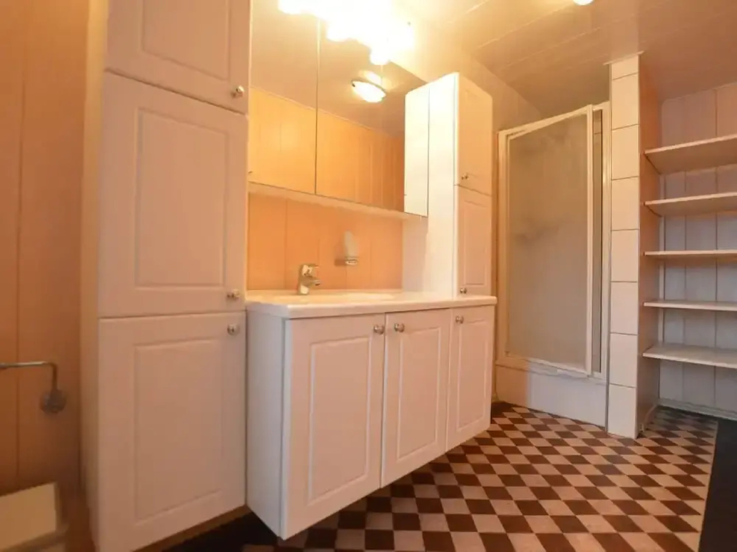 Spacious Home With Garden