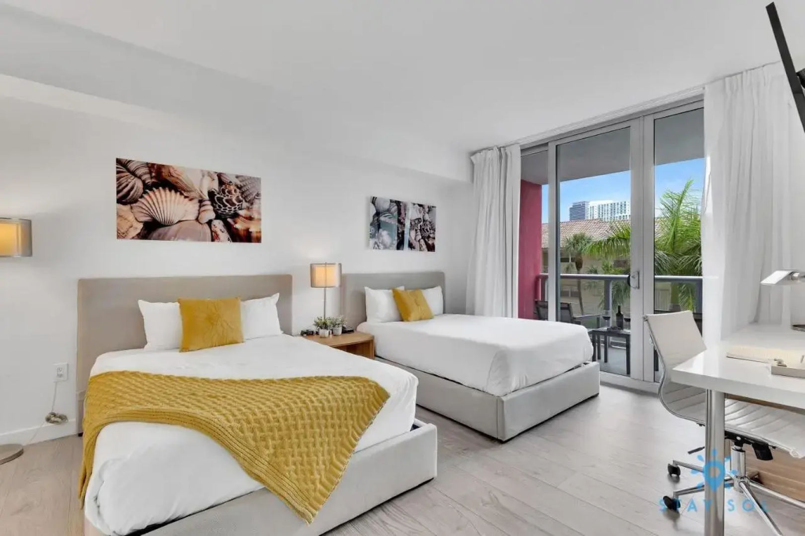 Stunning Studio Apartment w/ Breathless View Miami 1909B