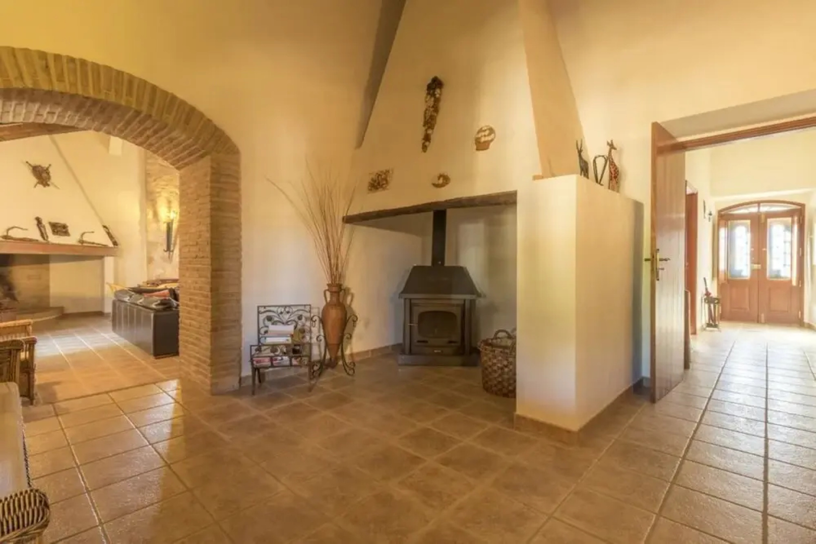 Villa - 7 Bedrooms with Pool and WiFi - 107981
