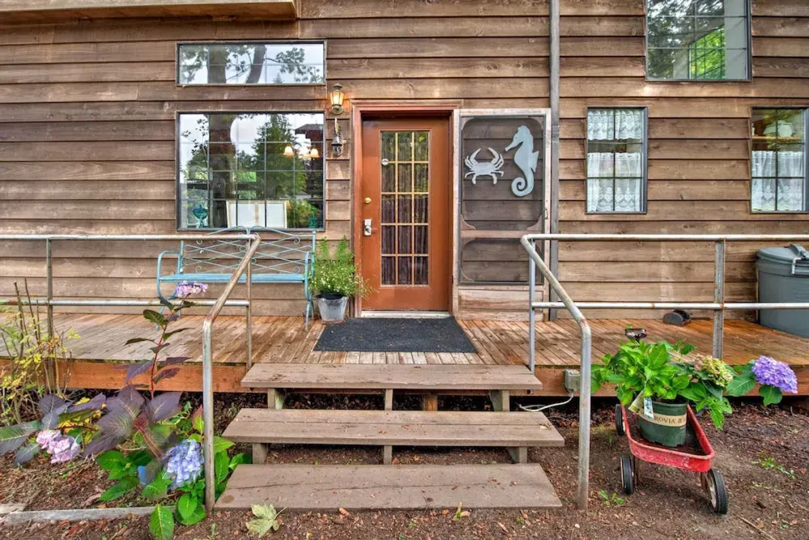 Waterfront Bainbridge Island Home: Stunning Views!