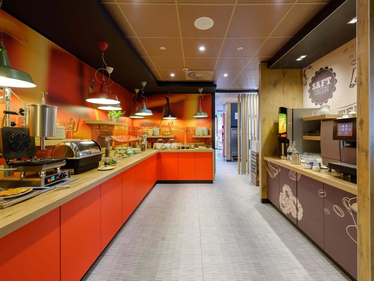 B&B HOTEL Wuppertal-City