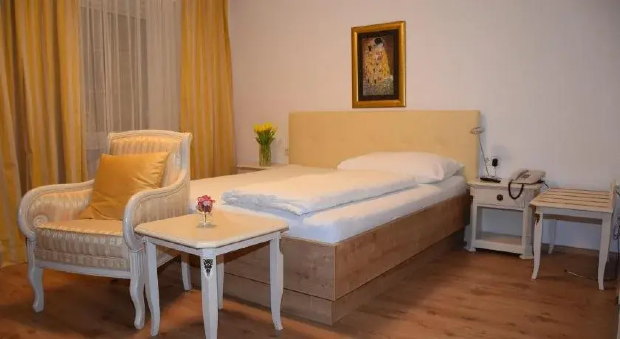 Hotel zum Goldenen Schiff