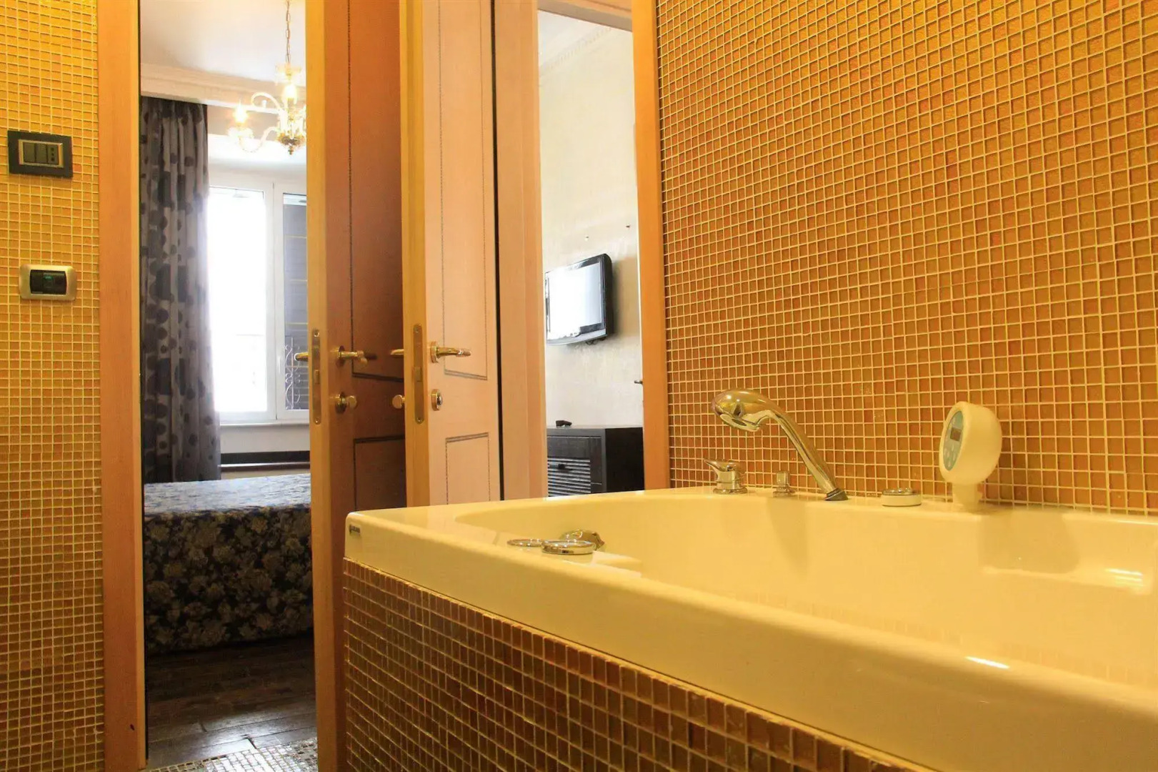 Les Chambres d' Or