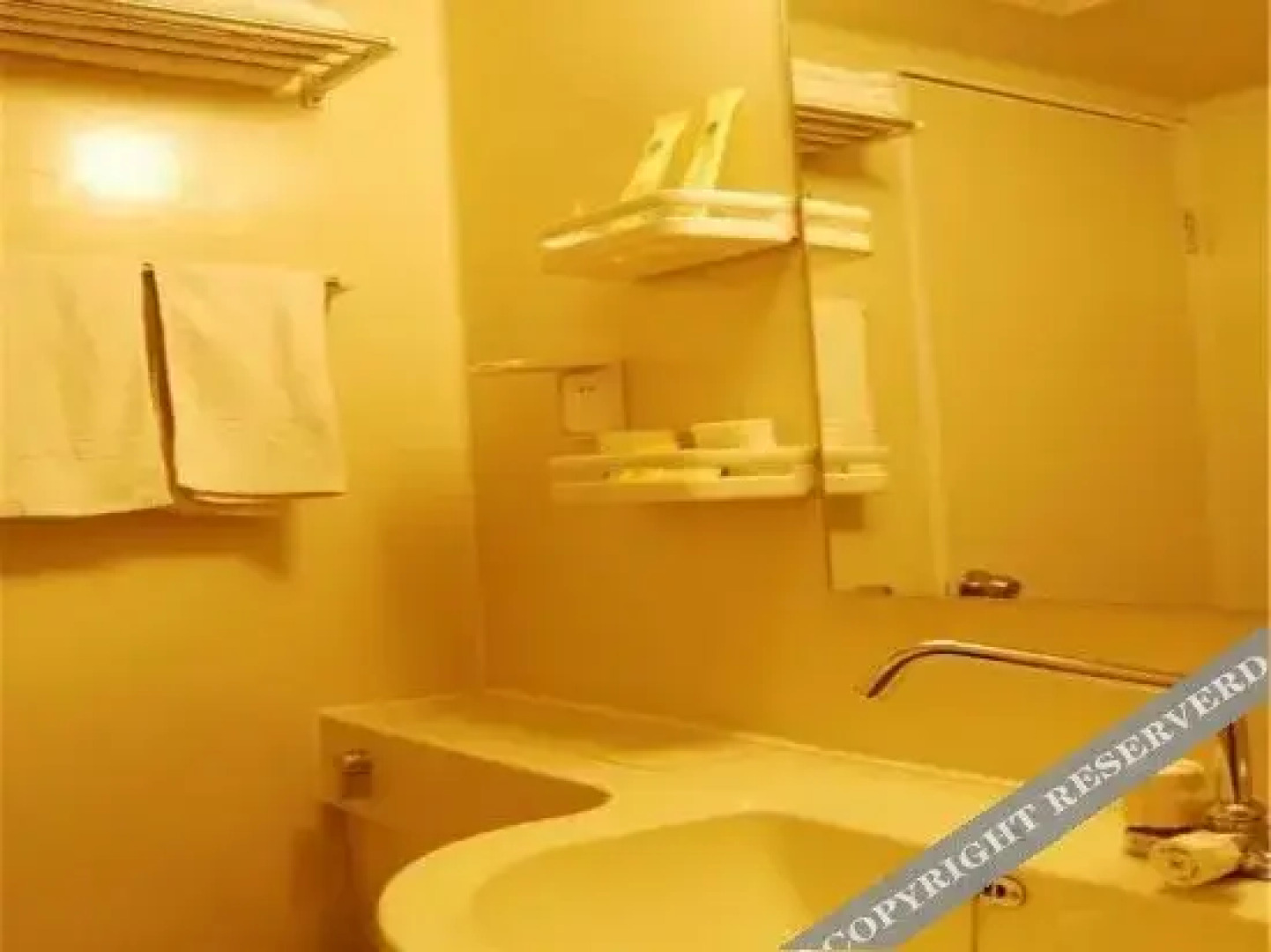 Rujia Huayi Hotel (Heihe Railway Station Passenger Station Branch)