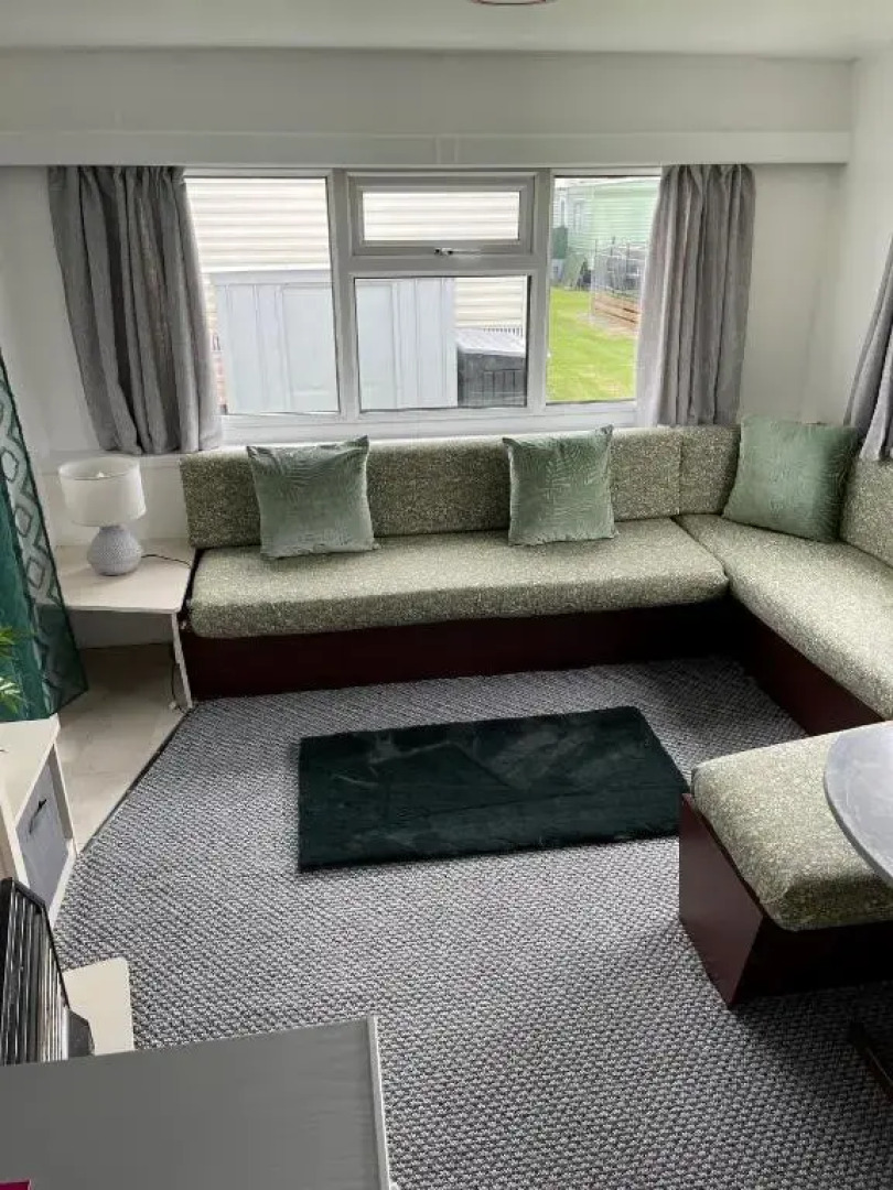 Castaway Retreats 2 E45