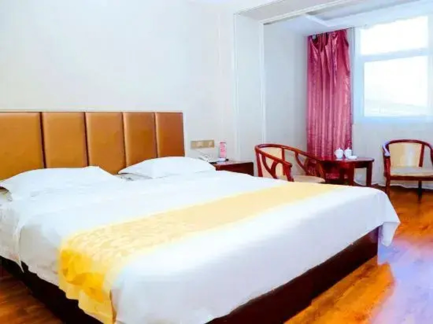 Linfen junrui business hotel