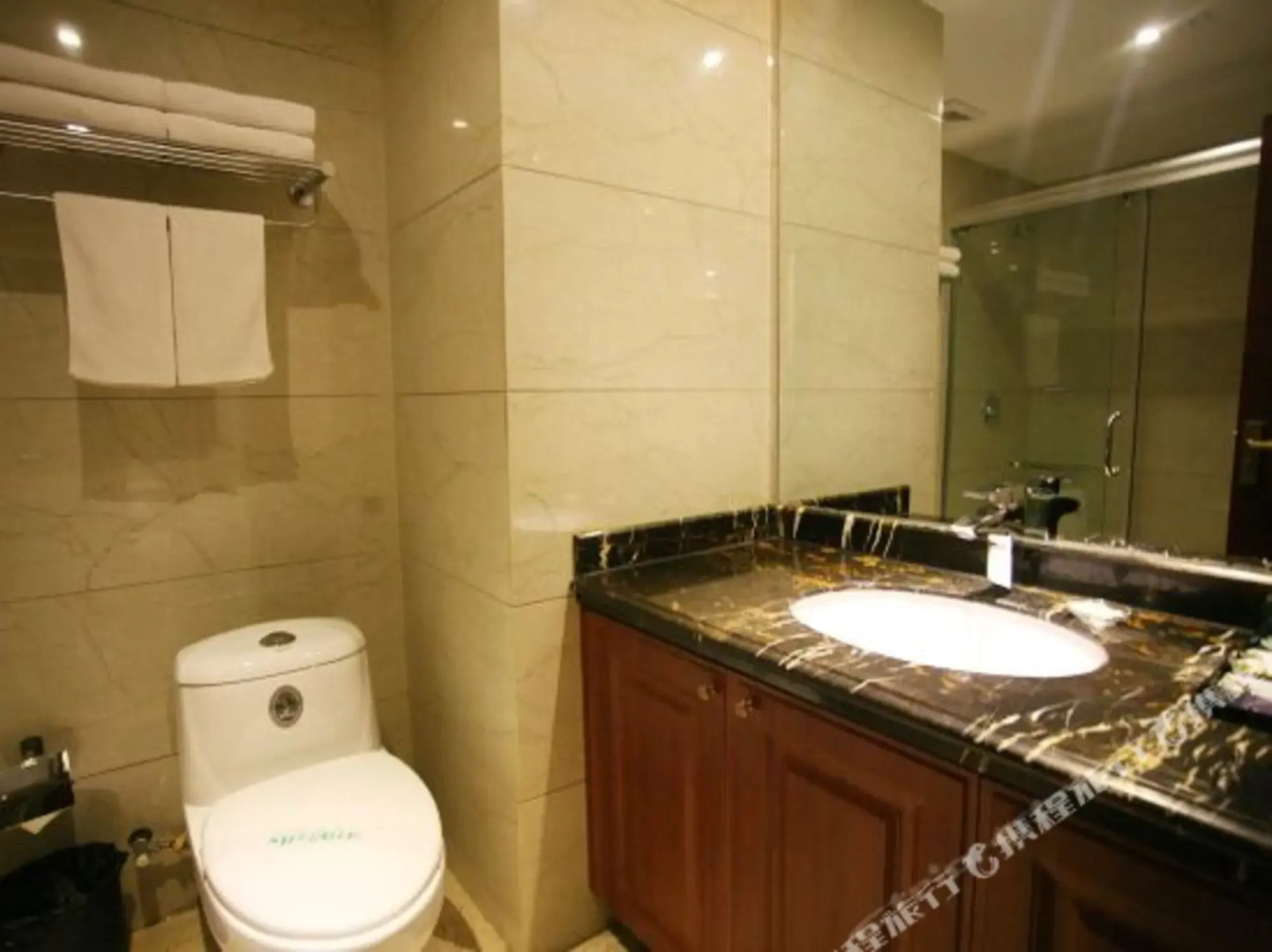 Tangyao Business Hotel