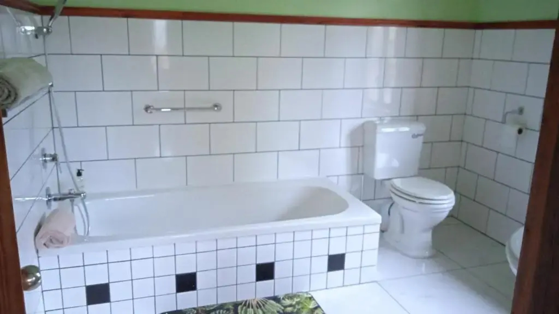 Fleur Bleue & the Timber Frame