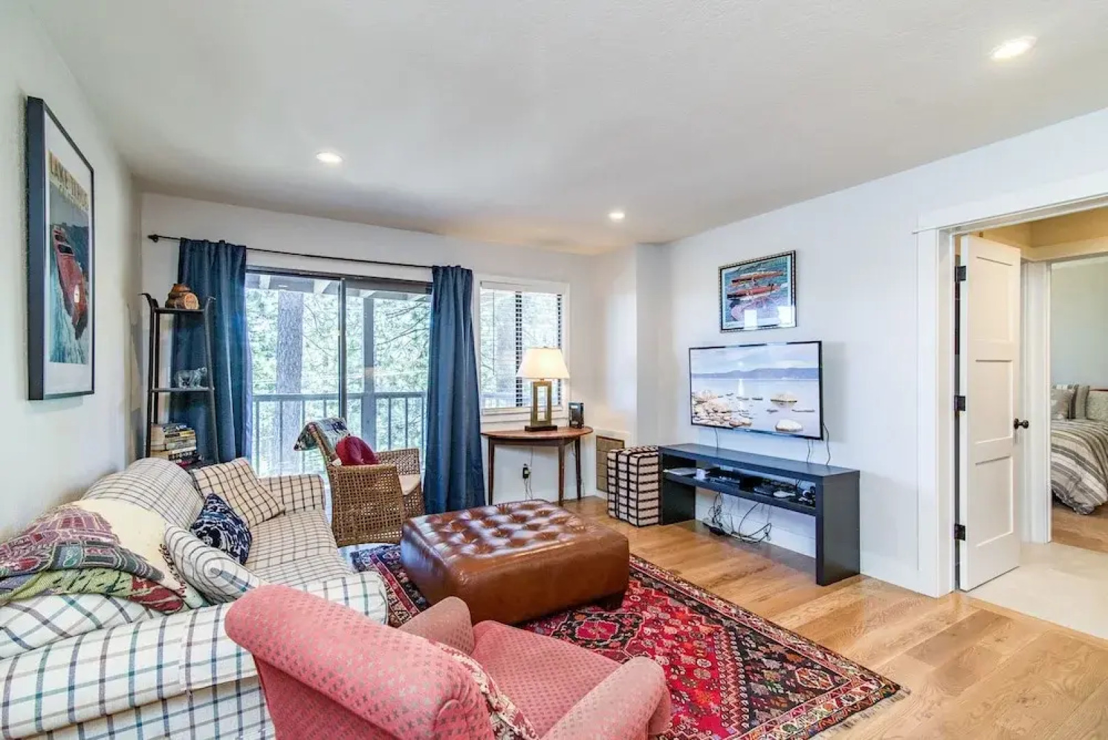 4br Lake View W/ Double Decks 4 Bedroom Cabin