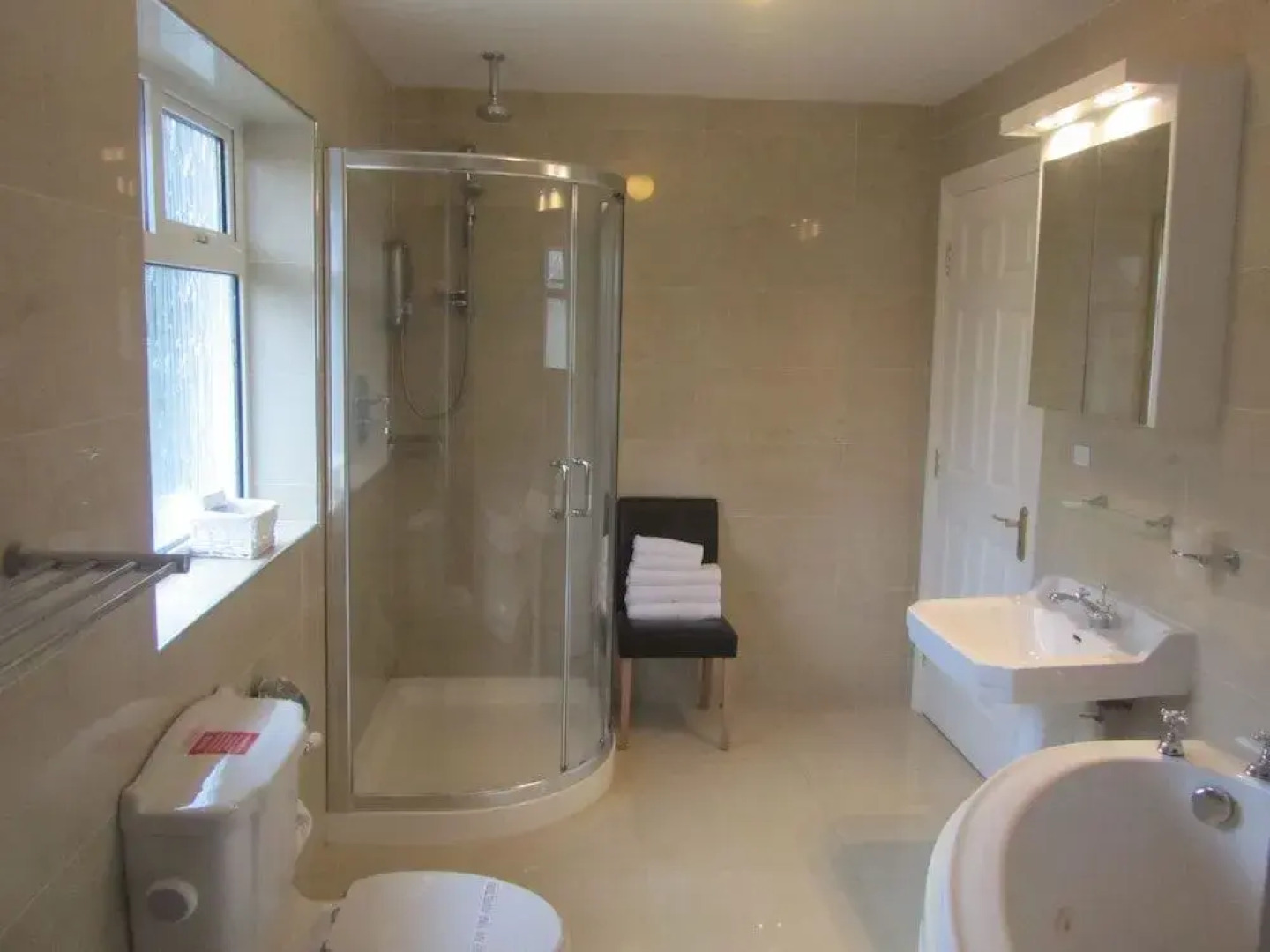 Edencrest Bed  Breakfast