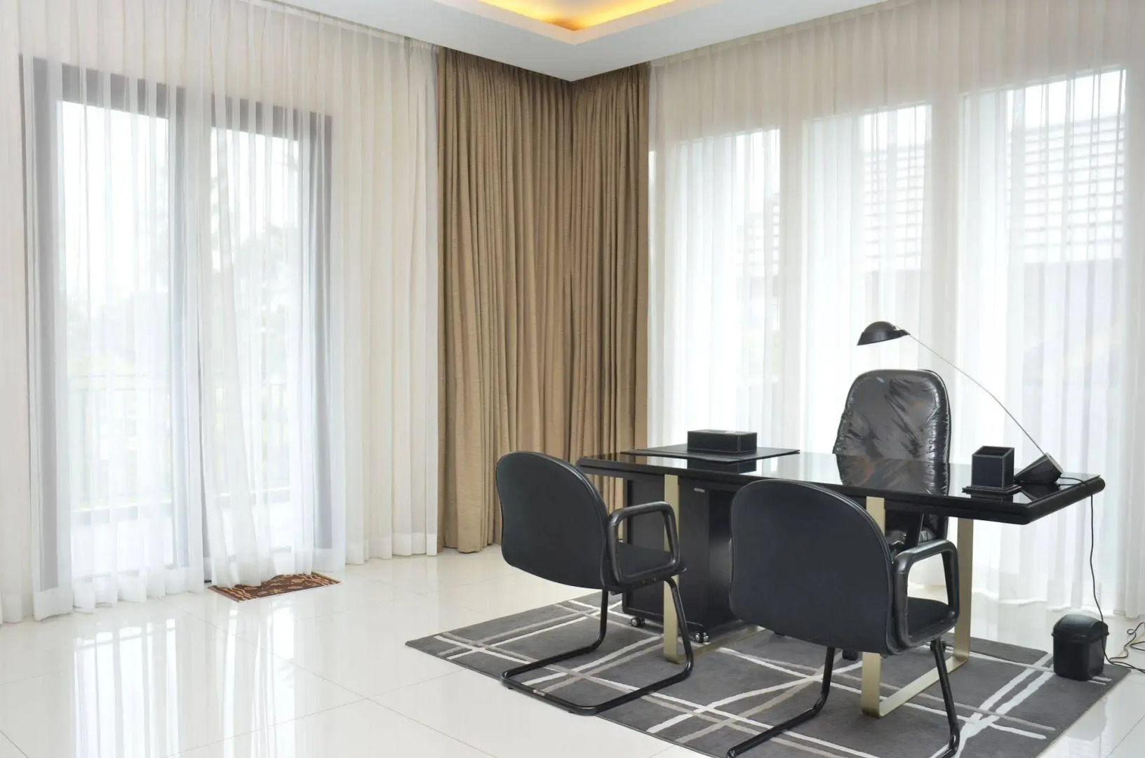 Morning Glory Mountain View 4BR Villa with Pool