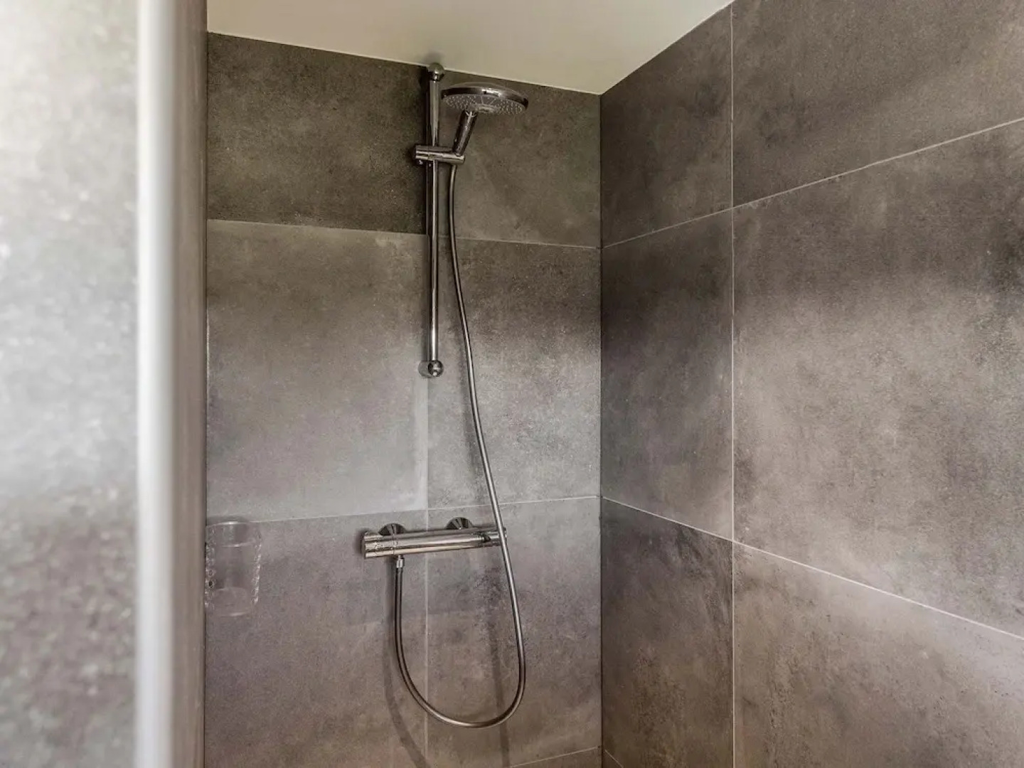 Pleasant Holiday Home in the Brabant Village of Zeeland wit Garden