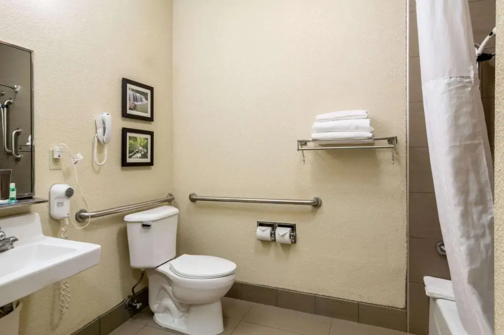 Holiday Inn Exp Stes Hannibal