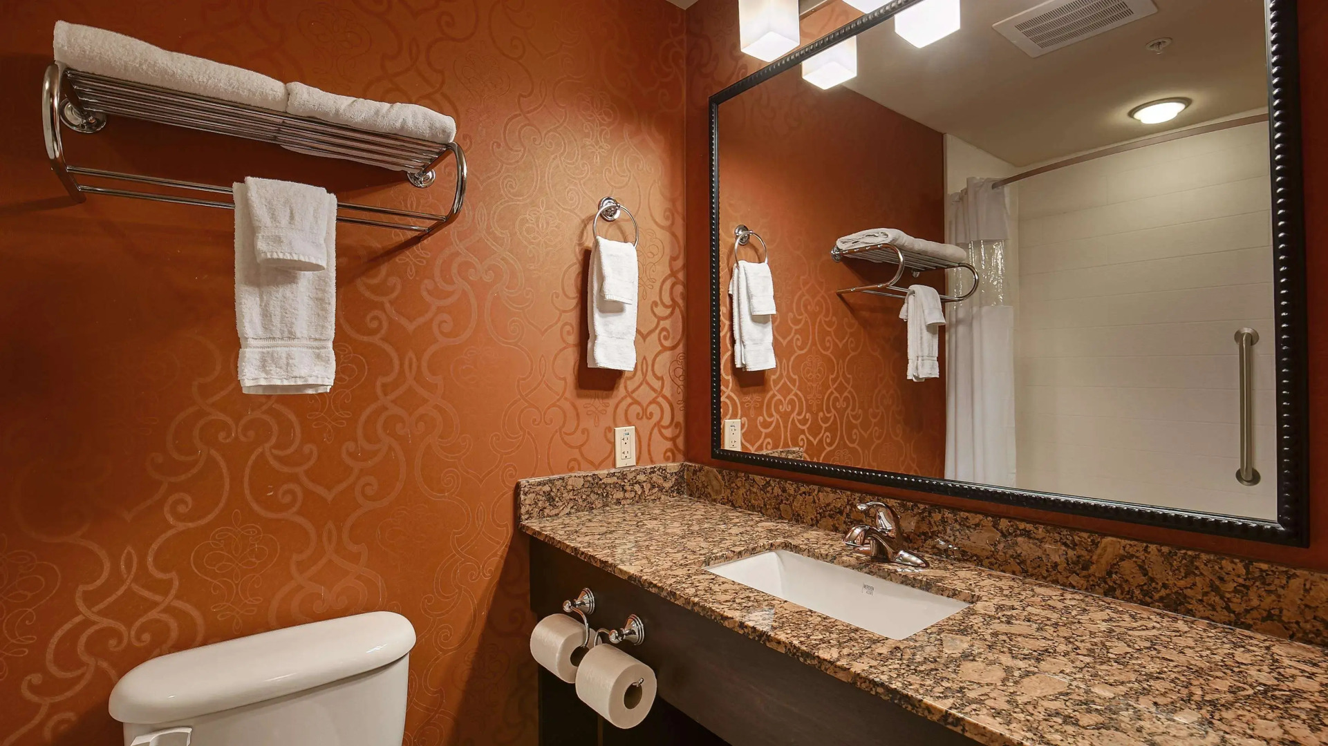 Best Western Plus Tupelo Inn & Suites