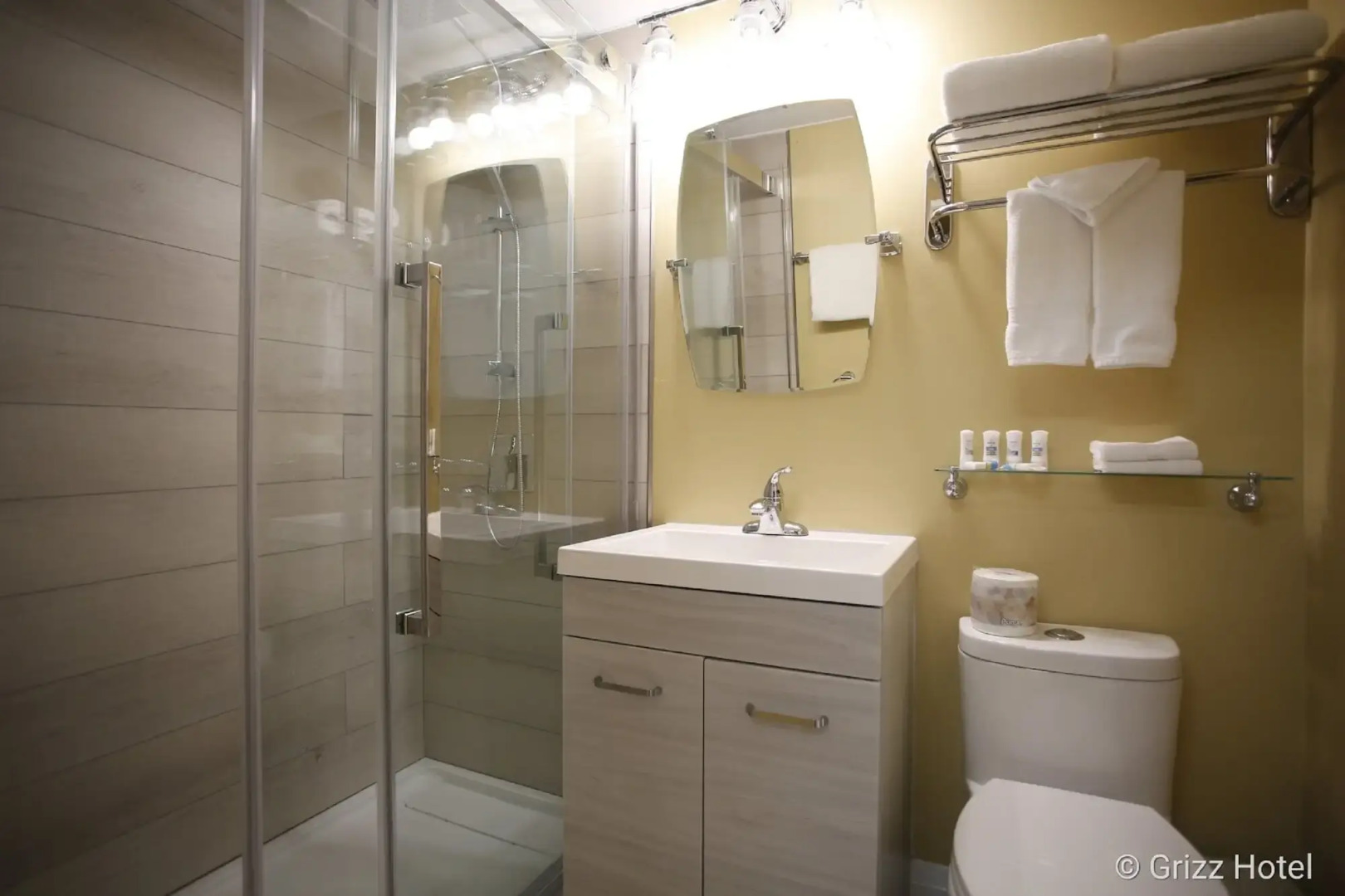 Grizz Hotel