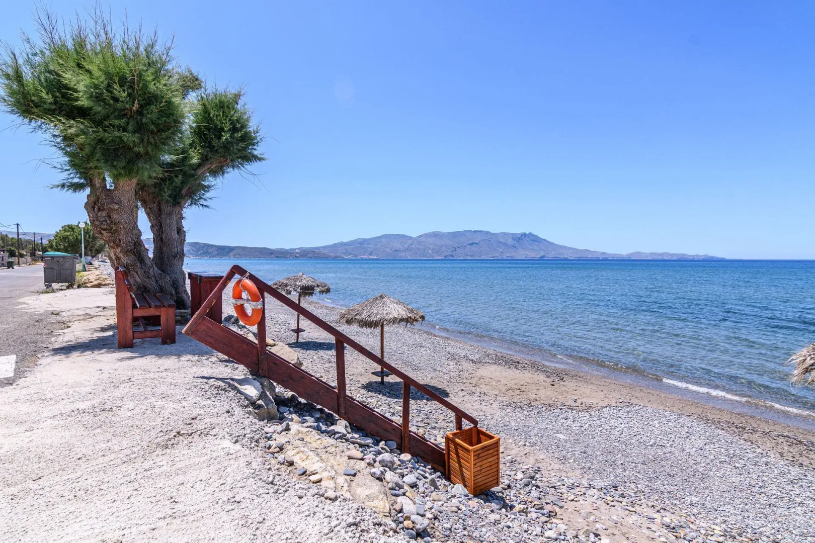 Thalassa Apartments