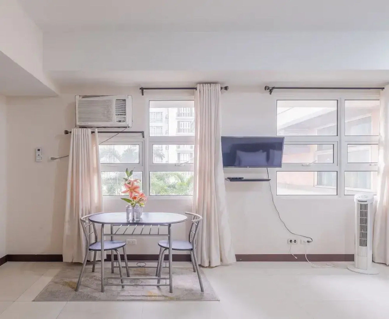 Tess and Tessha Condotel near T3 Airport