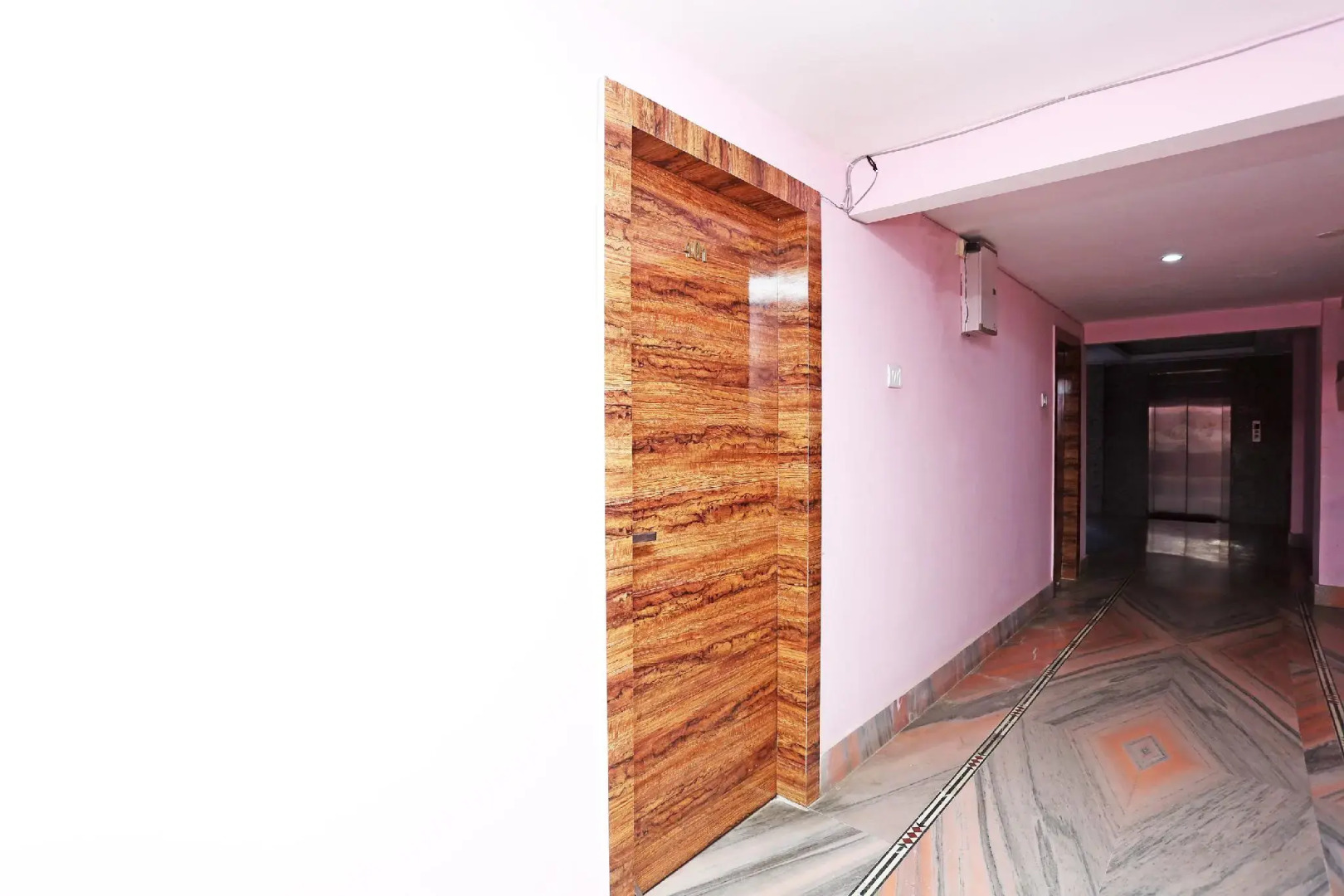 OYO Flagship 44549 Hotel Benjamin