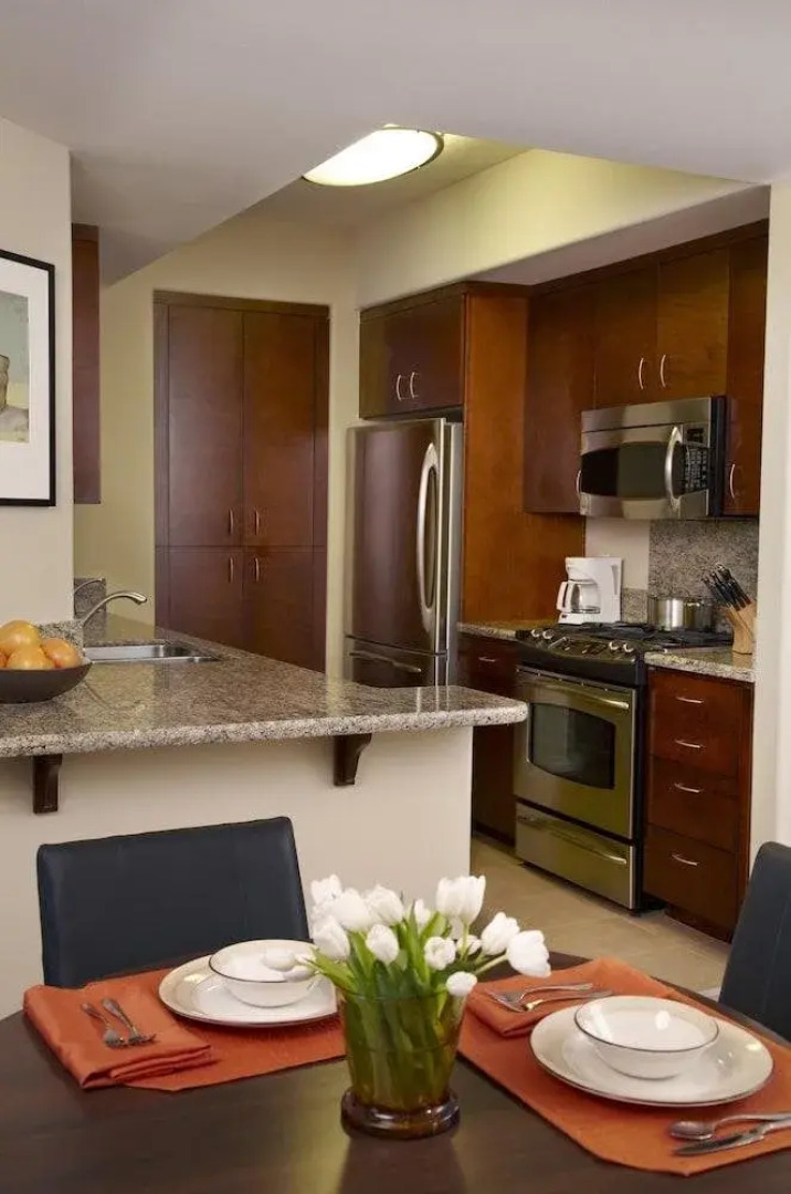 Oakwood 100 6th Street Ne