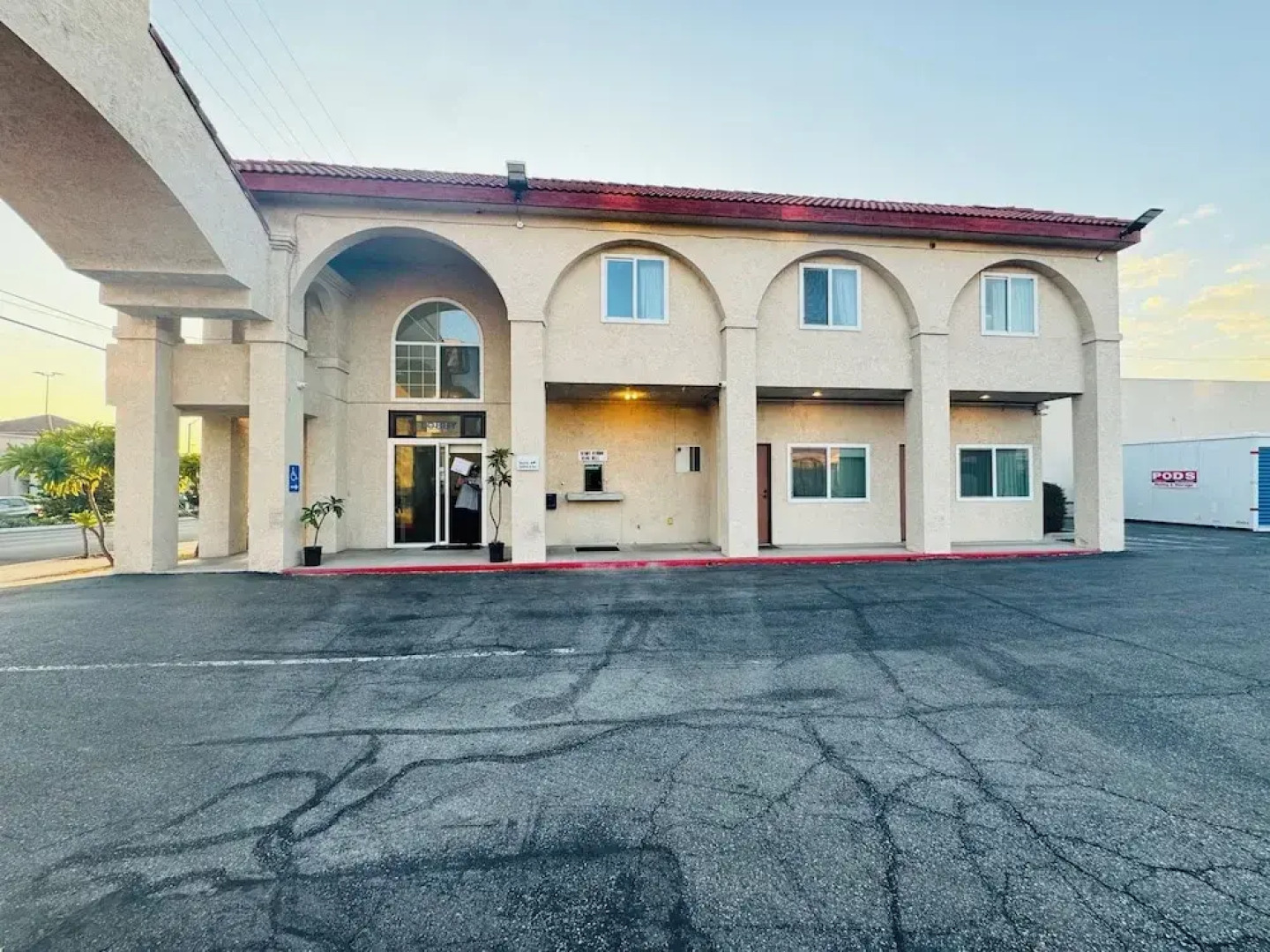 Casa Blanca Hotel & Suites Azusa