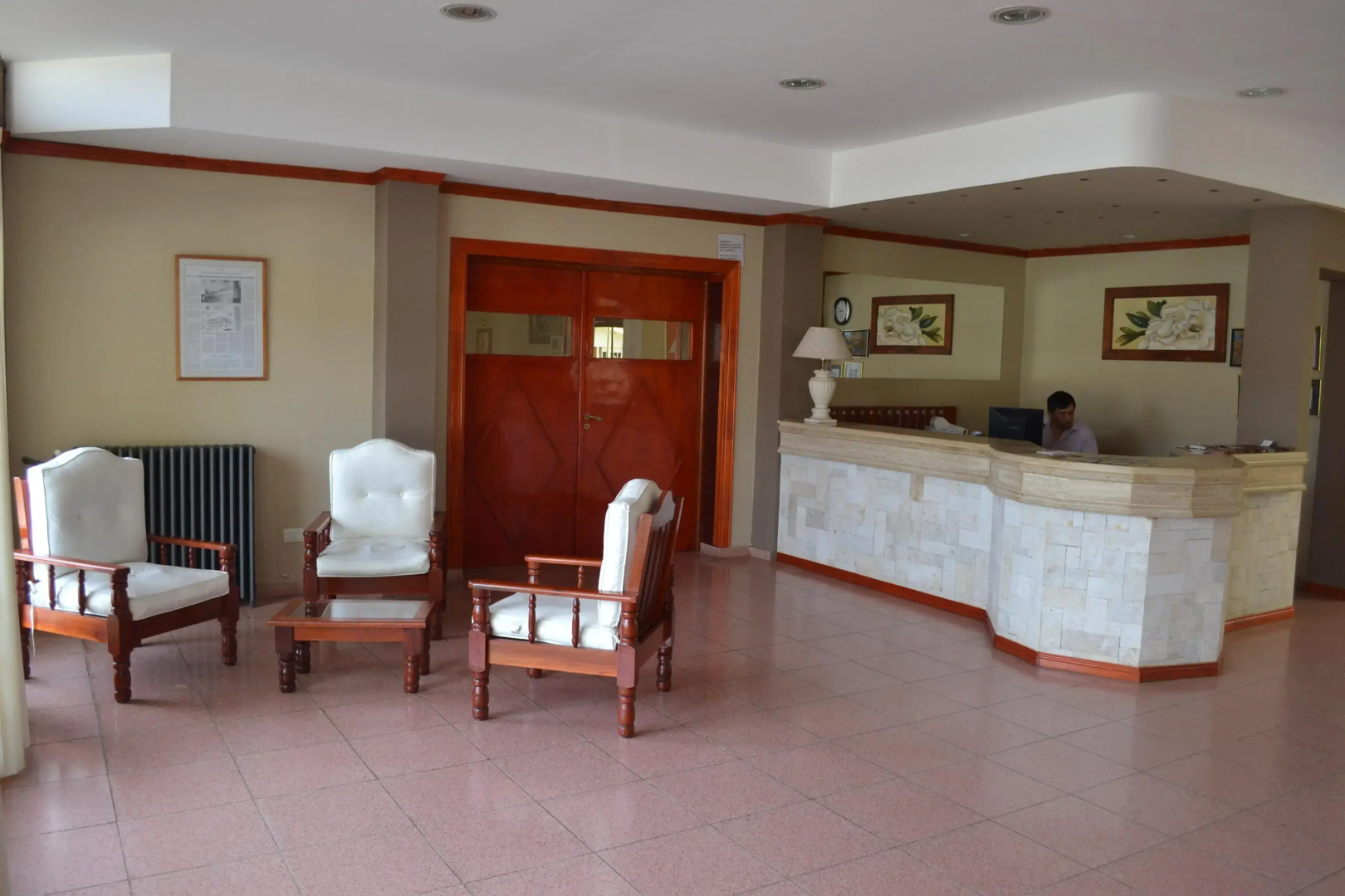 Check-in Hotel