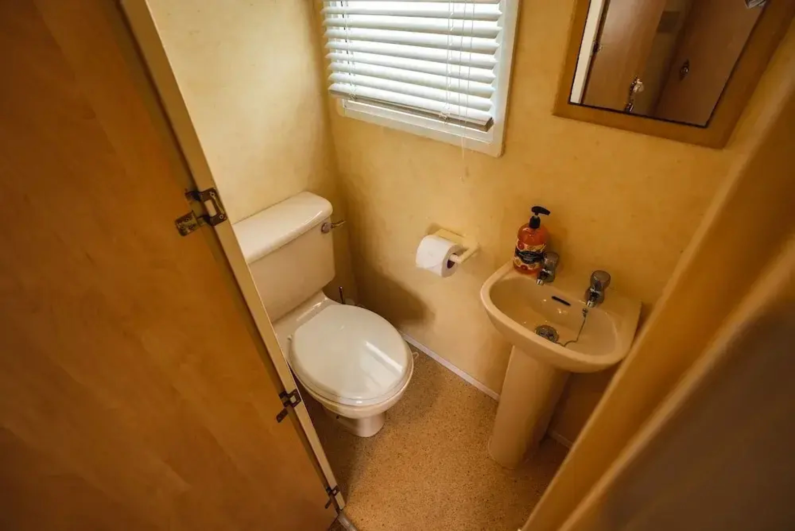 Lochlands 2BR Family Caravan - Pets - Play Park
