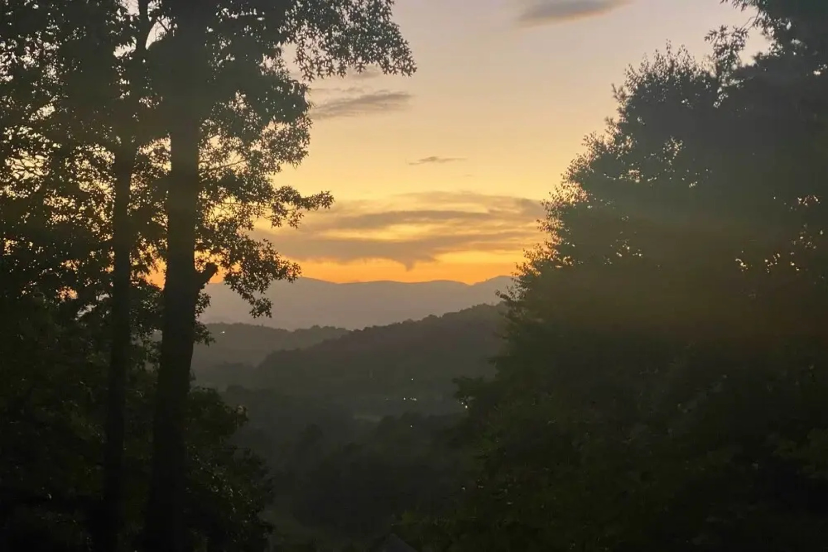 Spacious Sky Valley Home With Resort Perks!