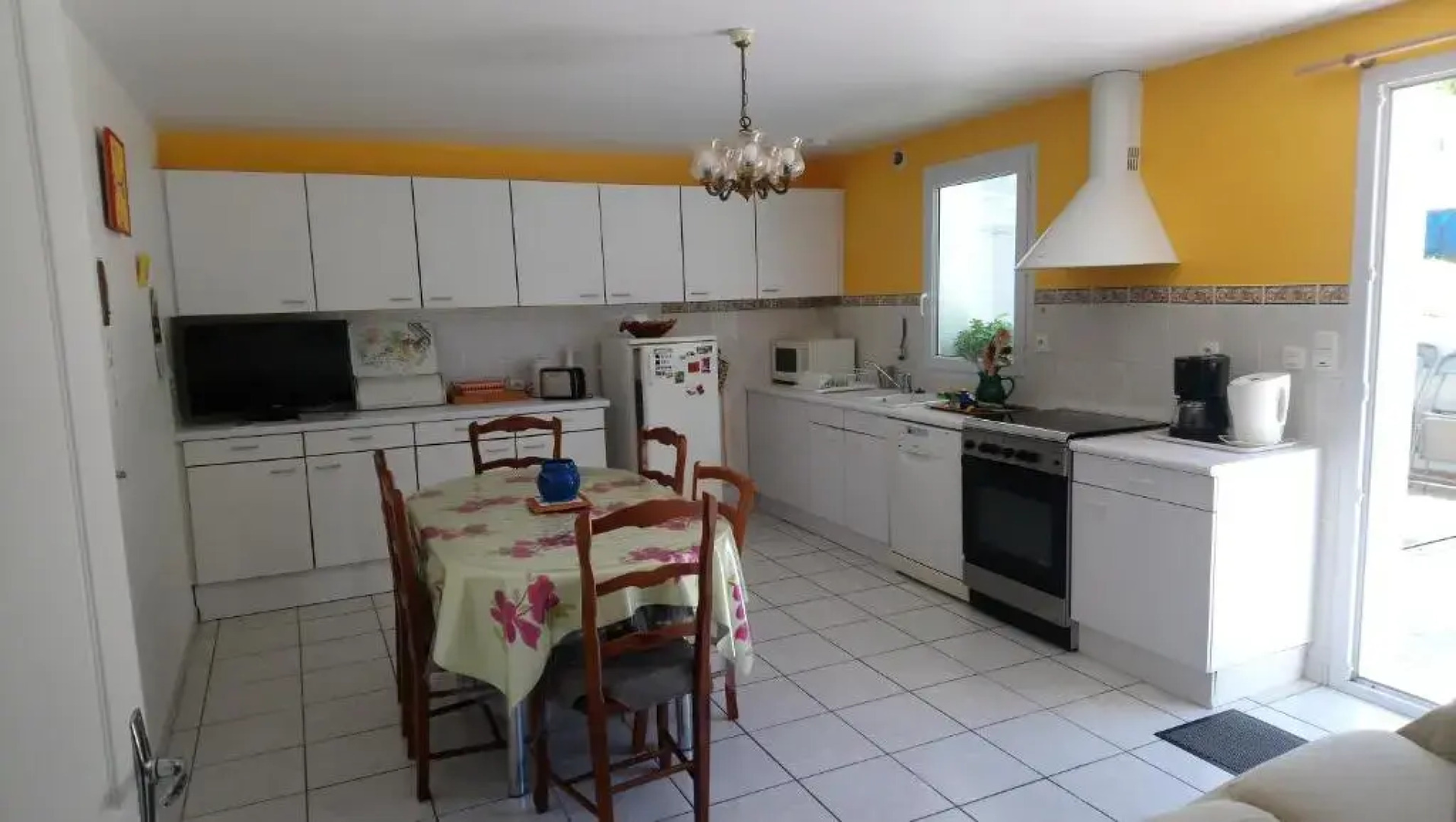 Appartement en rez de chaussee de maison