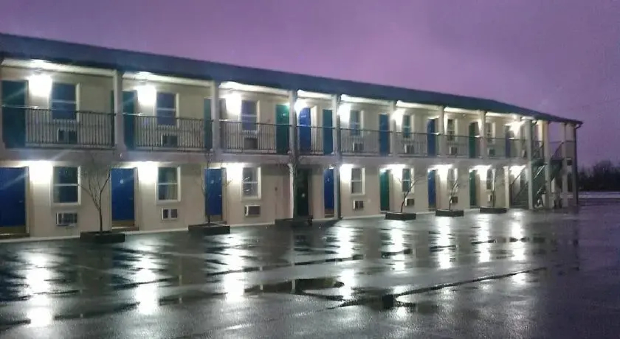 Super 8 Glade Spring