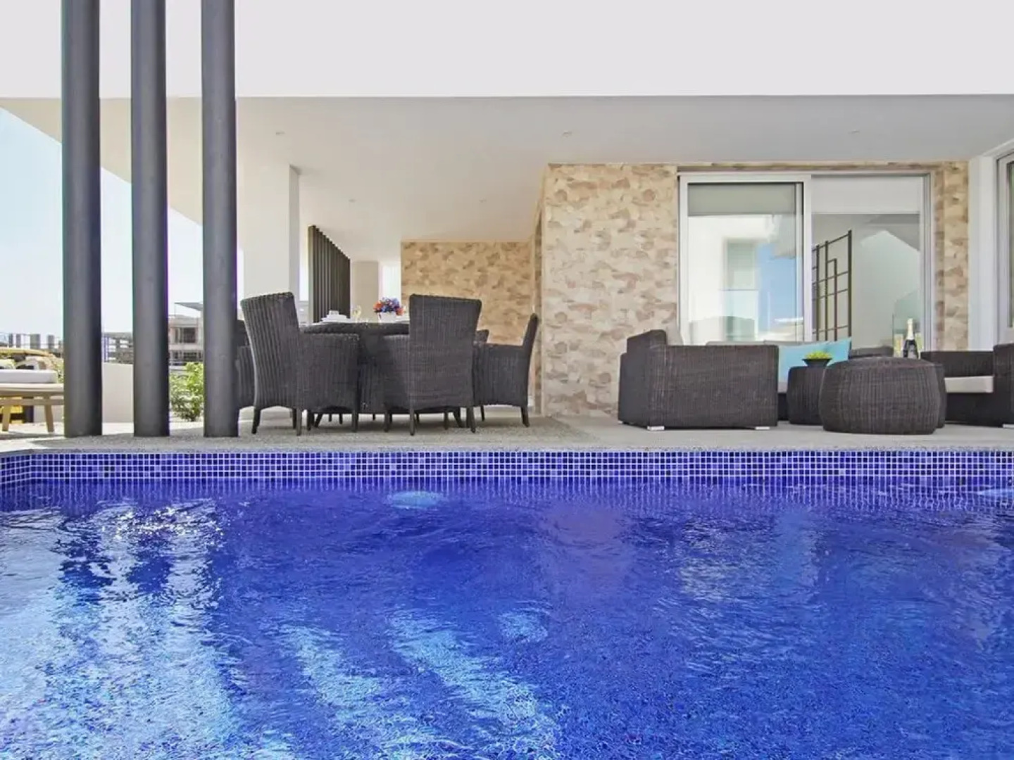 Luna Paralimni in Paralimni