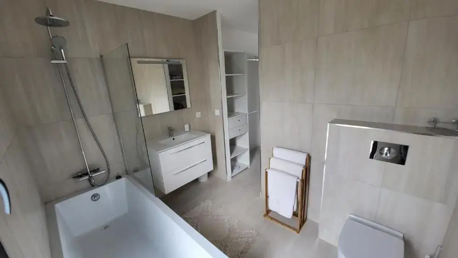 Villa 4 chambres piscine privée à 400m de la plage dans une résidence neuve