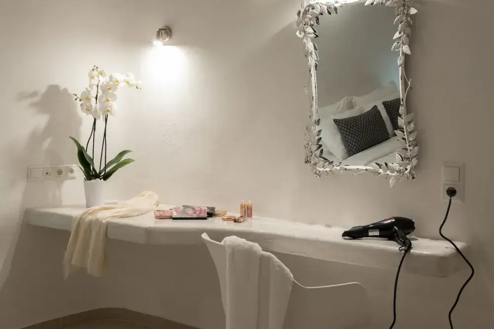 Santoterra Antigua Suites