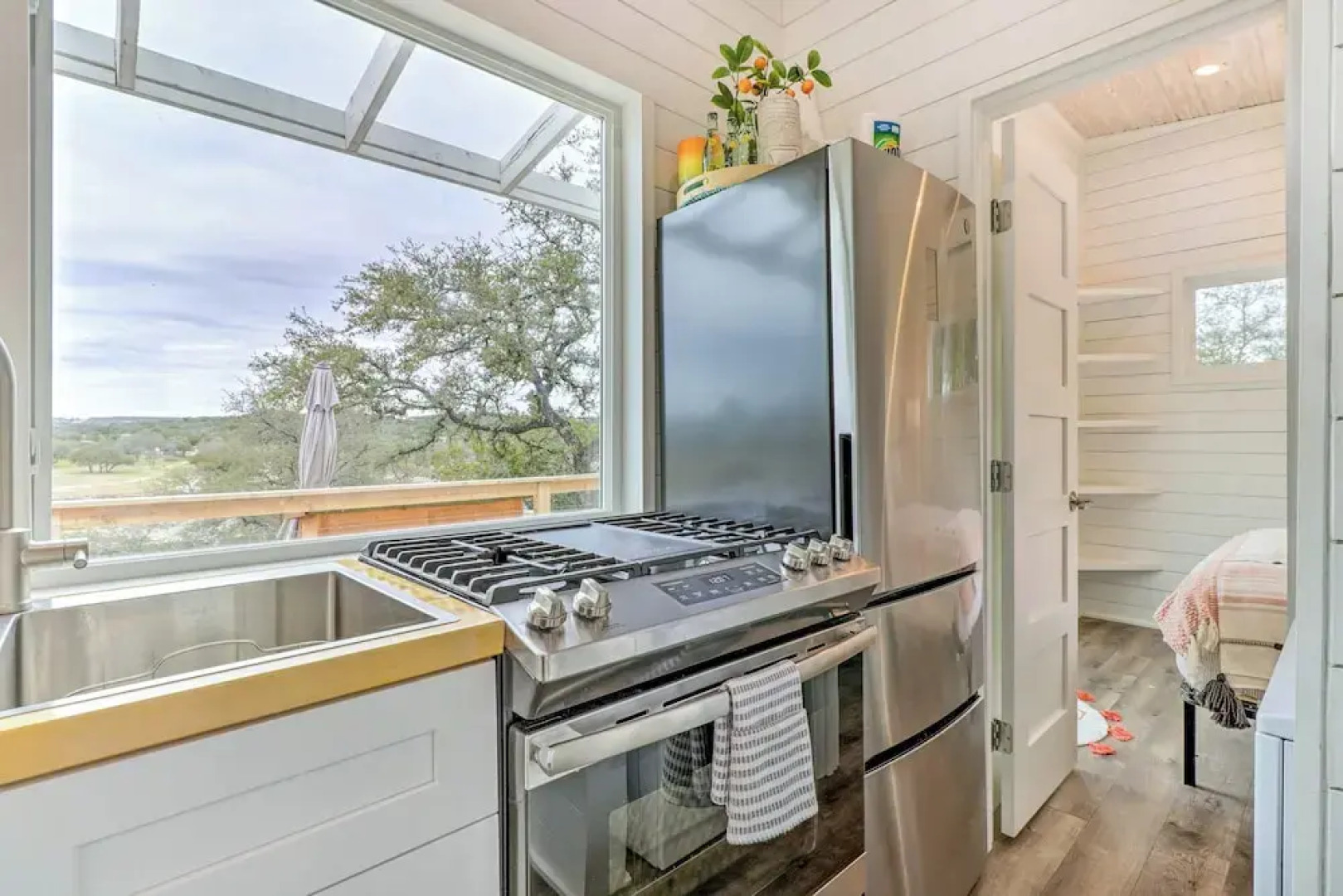 Updated Texas Tiny Home Rental on Lake Travis