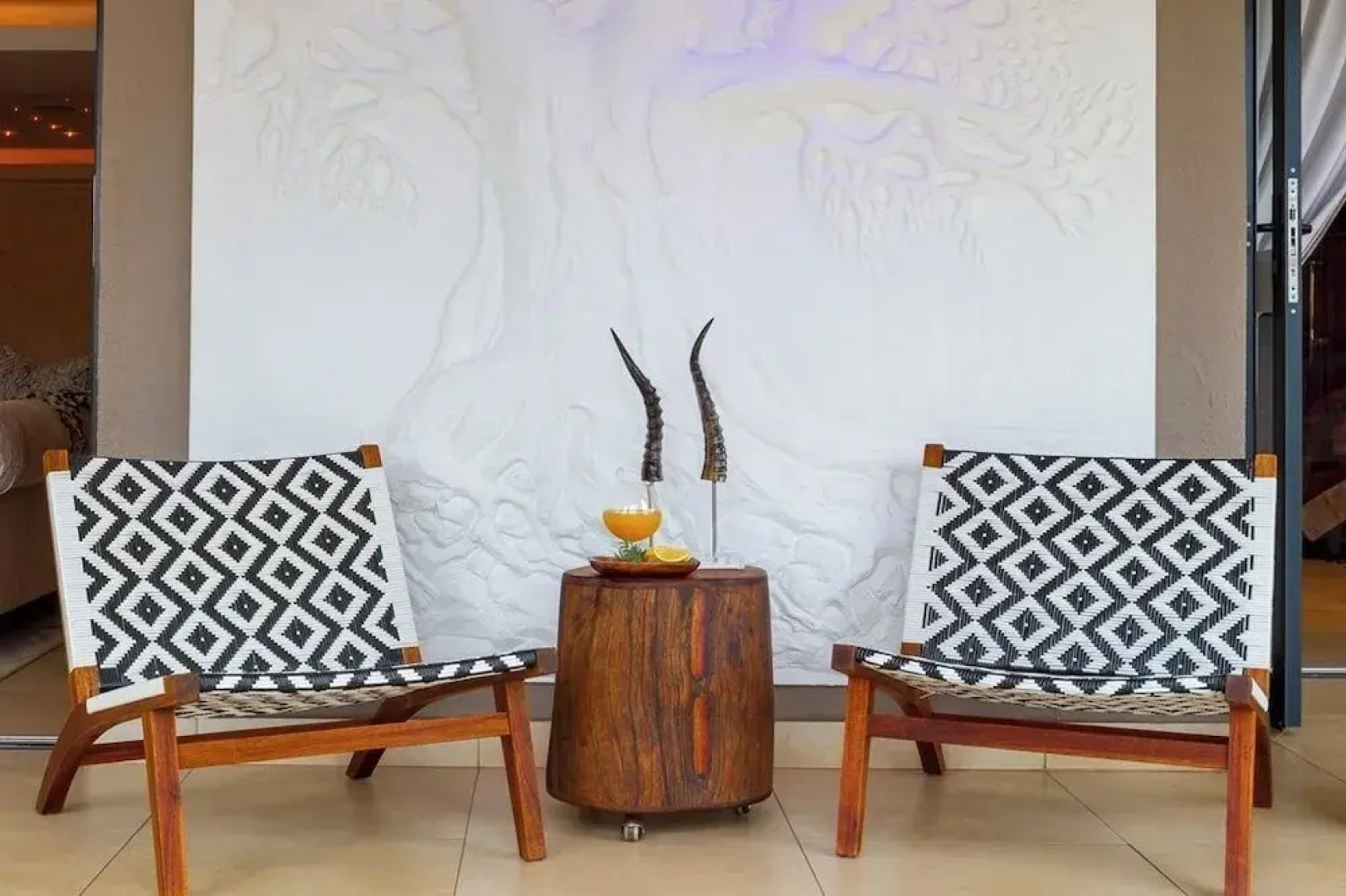 Royal Mukumbura Boutique Hotel