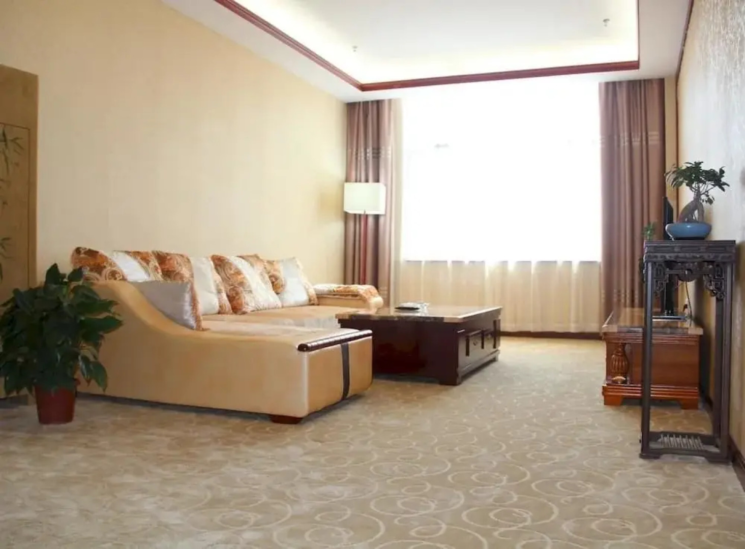 Tiansheng Nongzhuang Hotel