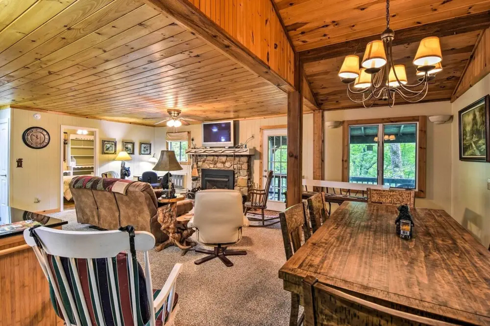 Robbinsville Cabin w/ Deck: 3 Mi to Fontana Lake!