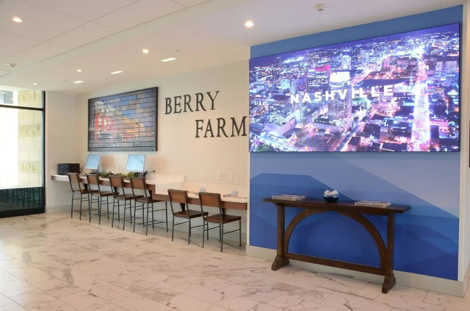 Holiday Inn Express & Suites Franklin - Berry Farms by IHG