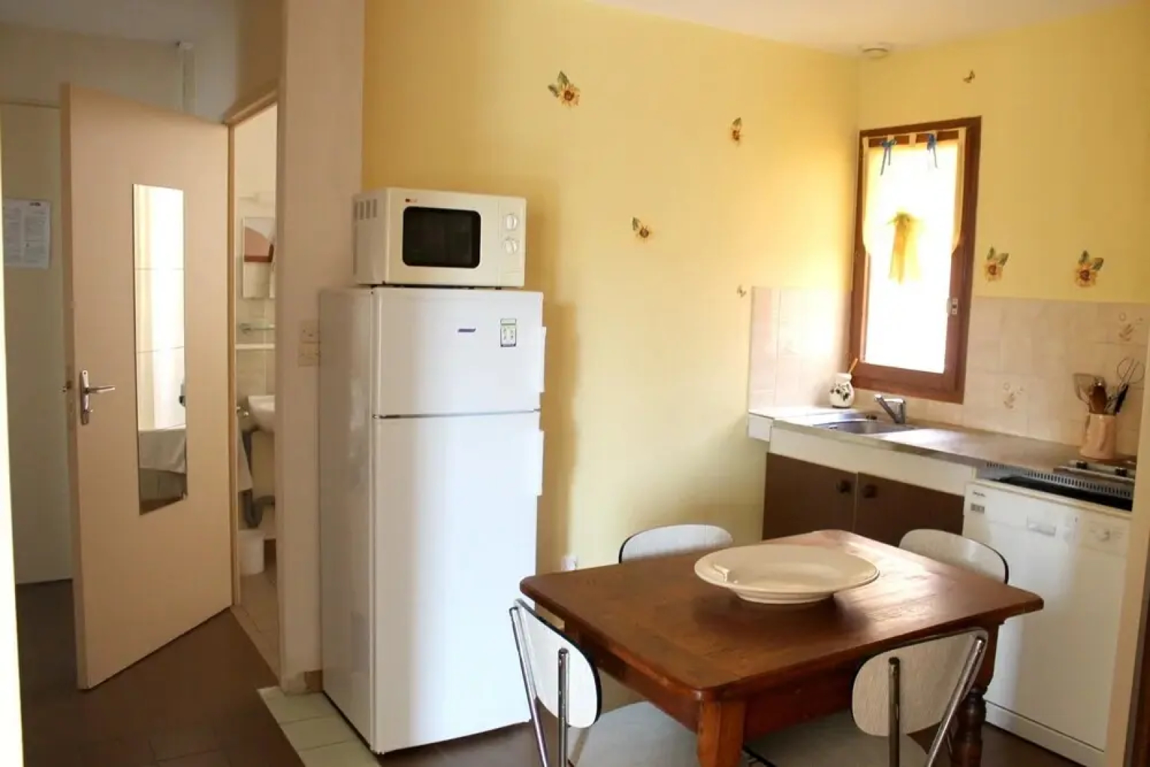 House With one Bedroom in Saint-martin-d'ardèche, With Wonderful Mount