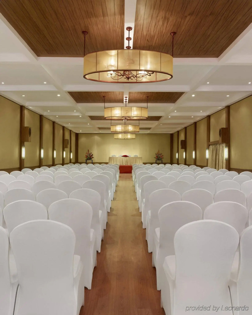 Vivanta Ernakulam, Marine Drive