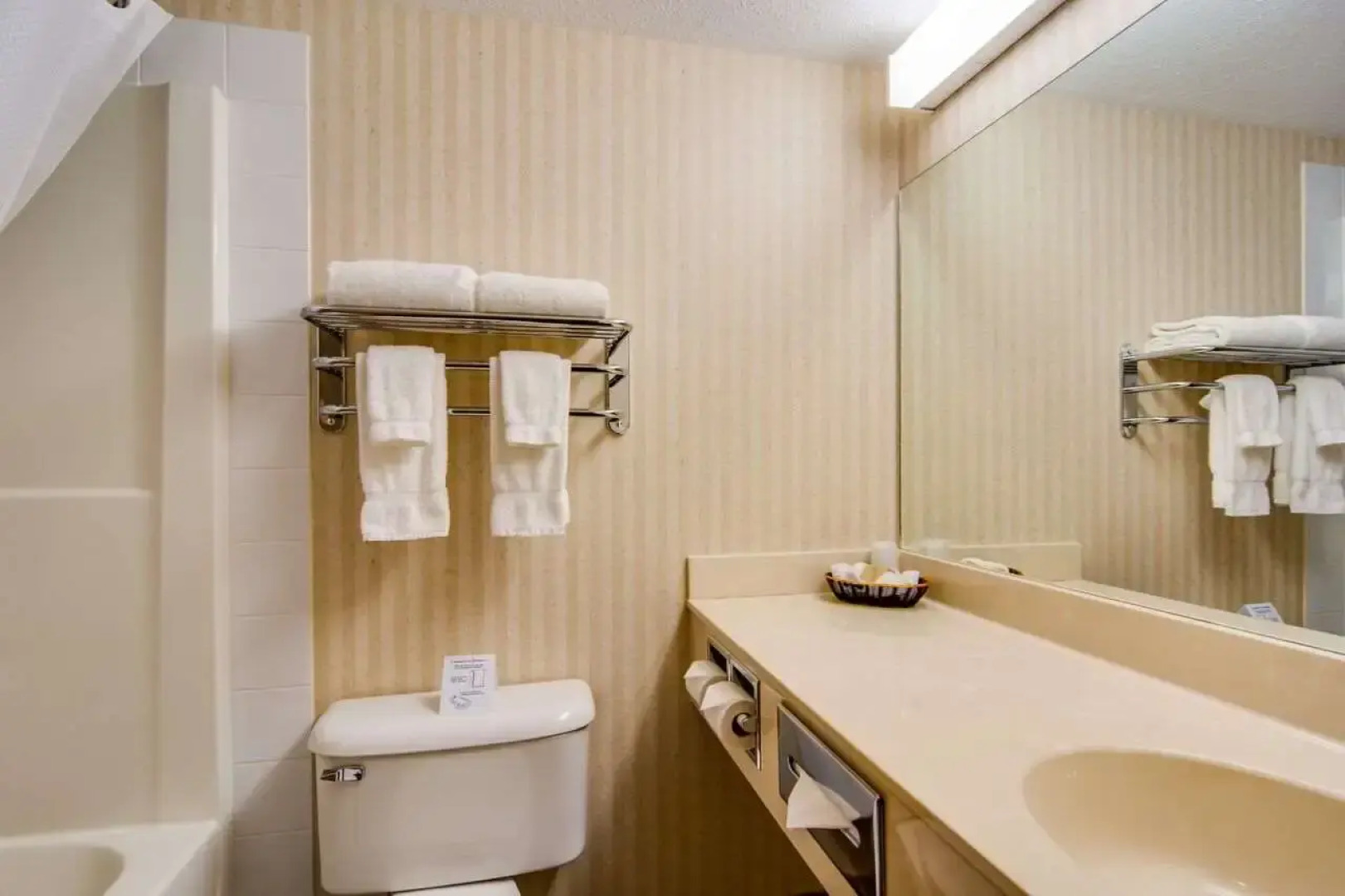 Peavine Inn And Suites High Prairie