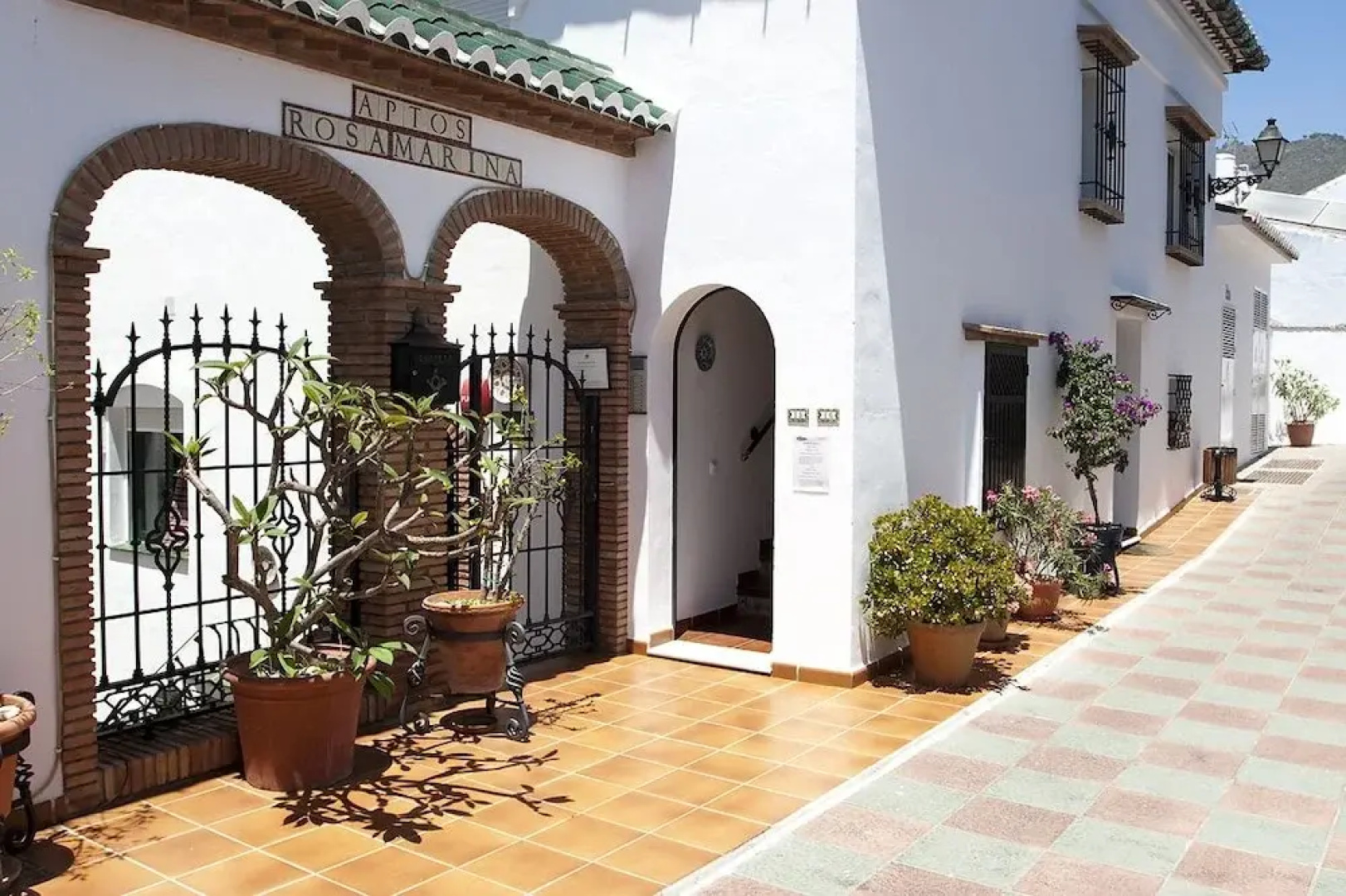 Apartamentos Rosamarina