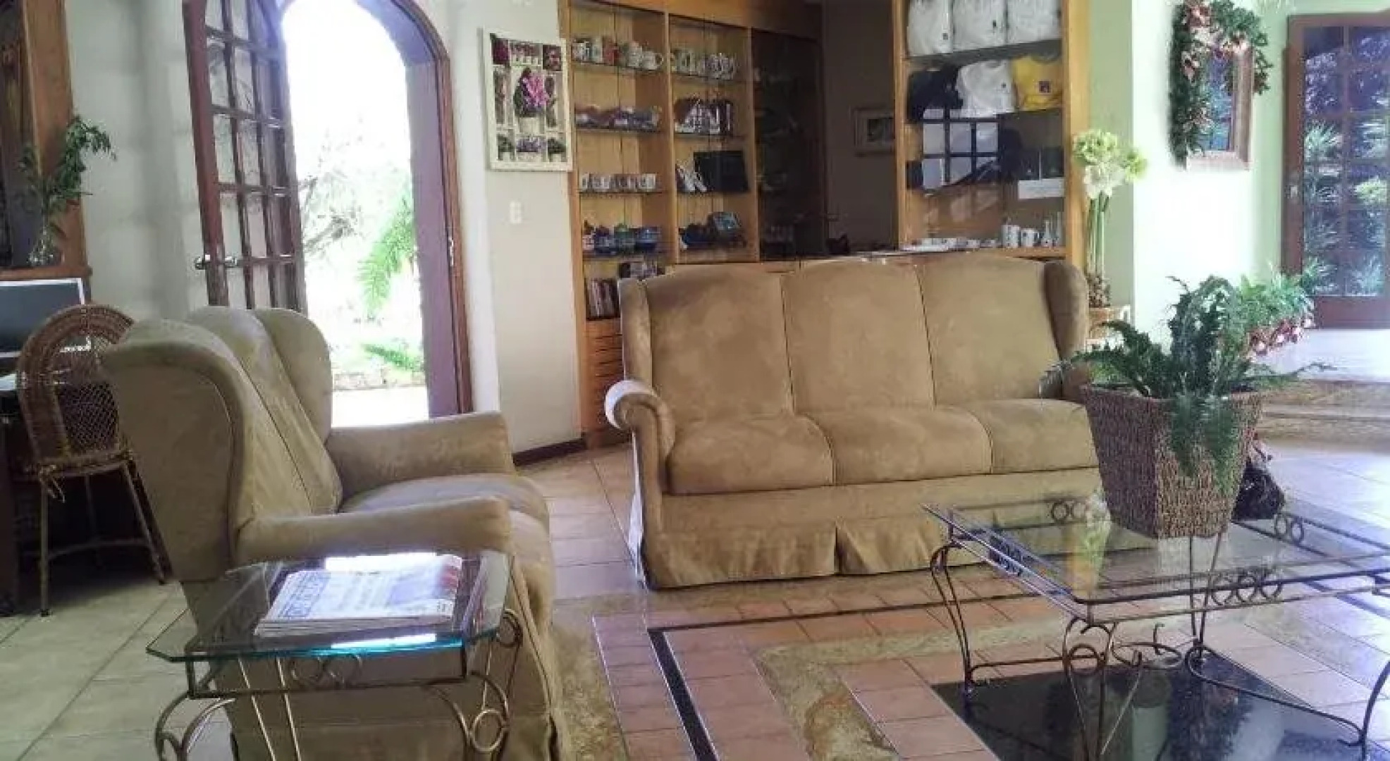 Hotel Dominguez Master