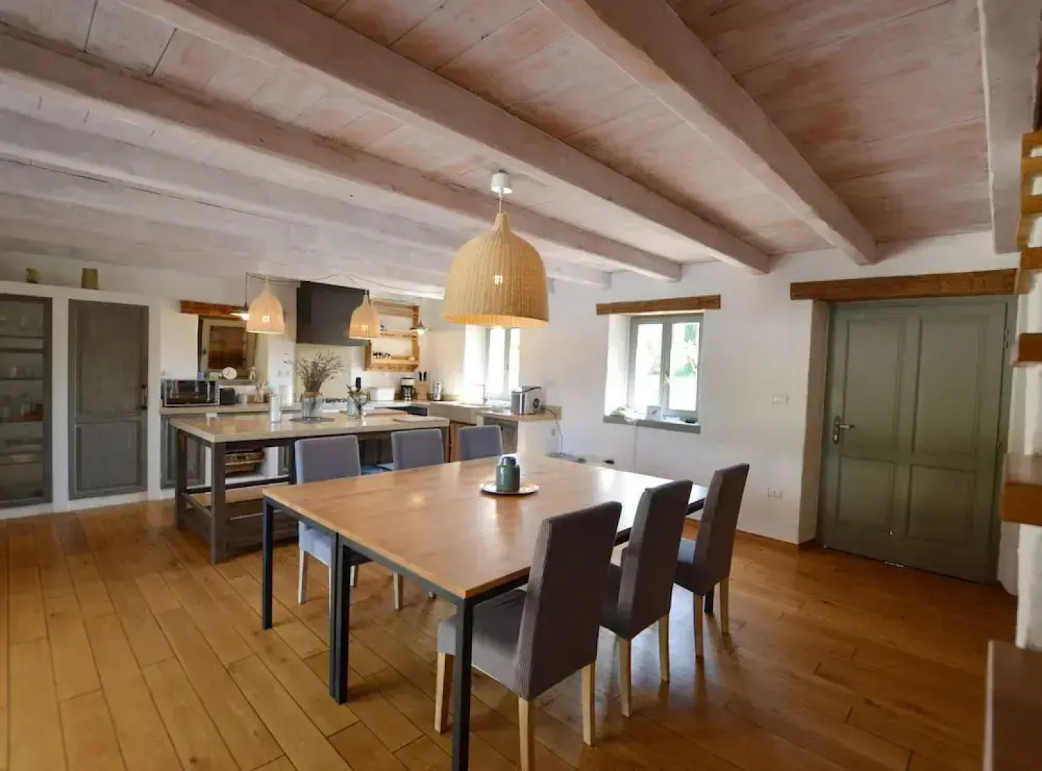 Majestic Rustical Kanfanar Villa With Pool