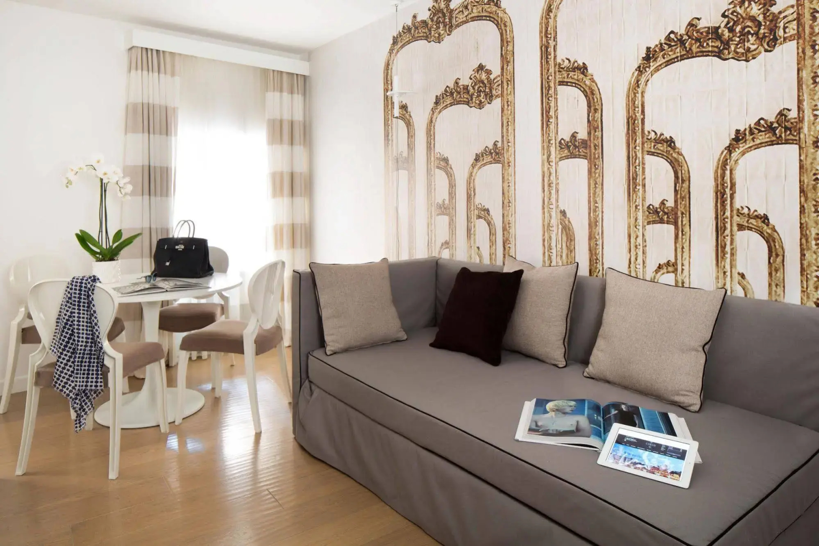 Via Del Corso Home